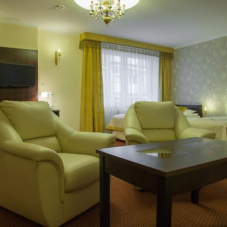 Hotel Ostrawa Водзислав-Слёнски Экстерьер фото
