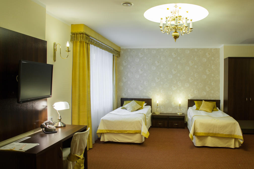 Hotel Ostrawa Водзислав-Слёнски Экстерьер фото